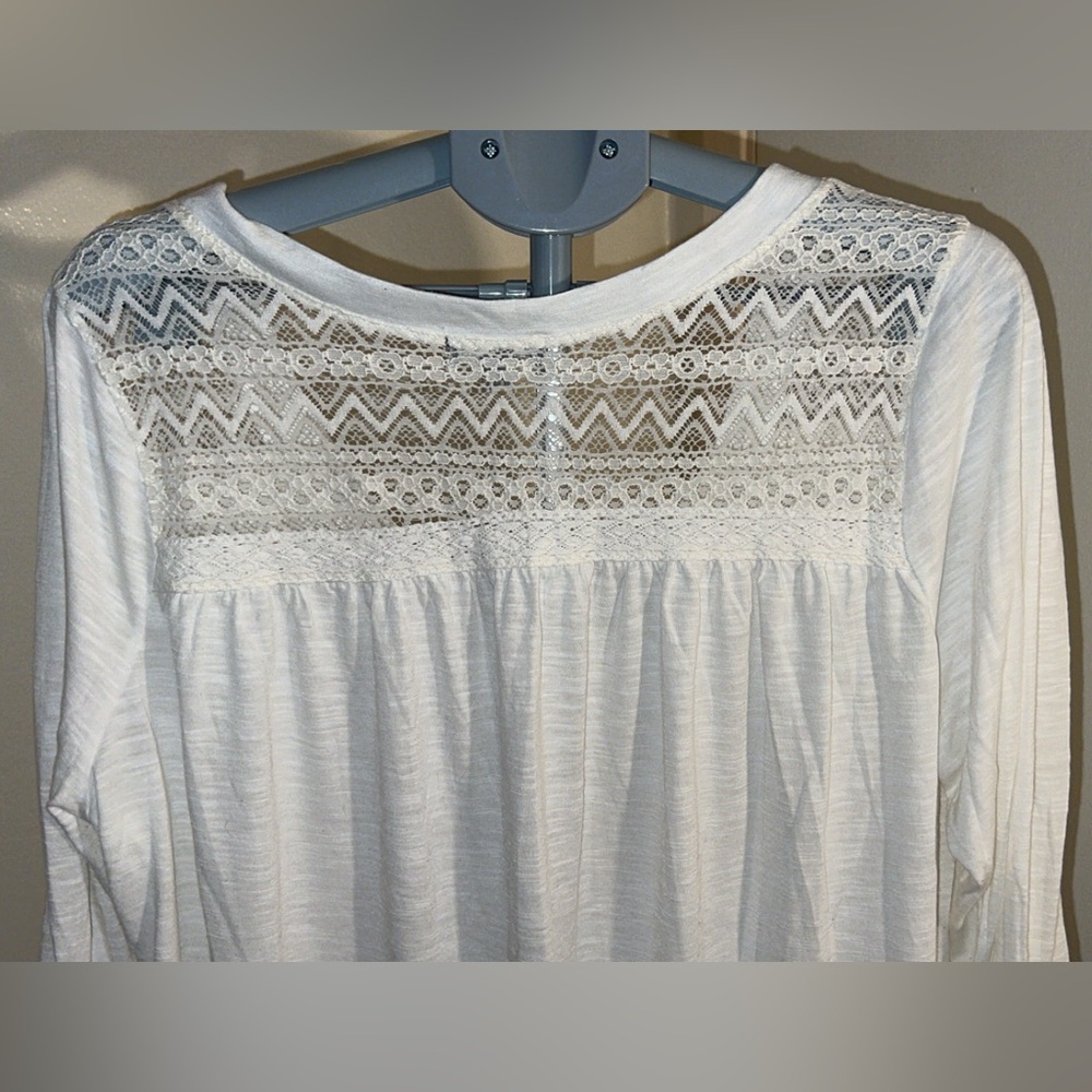Love Sick- Women's Casual Summer Lace Panel V Neck Long Sleeve Blouse - Picture 5 of 7
